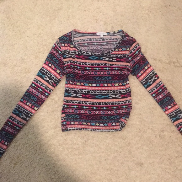 Delia’s Aztec Patterned Long Sleeve - Picture 2 of 3